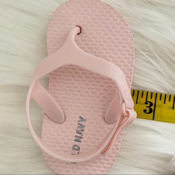 Old Navy Baby Flip Flops Light Pink size 4 - Picture 10 of 13